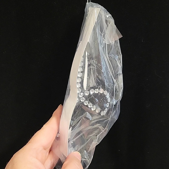 New With Tag Girls 2 Piece Top & Pants with Matching Hair Clip Size 8 Velor Soft - Picture 3 of 9